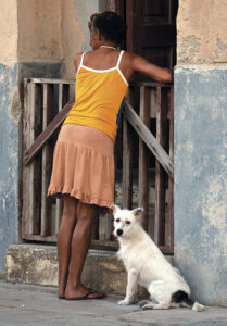 cuba_kvinde-med-hund